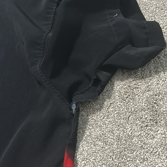 2002 Amazing Spider Man Marvel Button Up - Picture 4 of 4